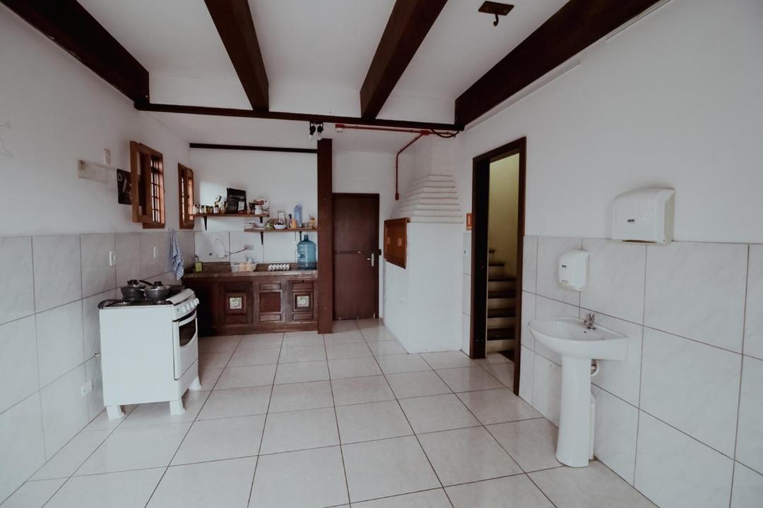 Otima Casa Ampla Em Localizacao Privilegiada! *